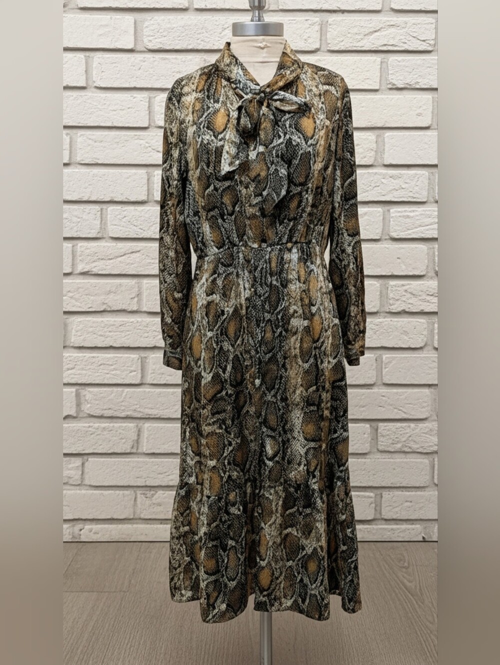 Zara Snakeskin Print Bow-Tie Long Sleeves Midi Dress - Size M
